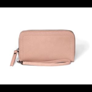 CUTE WRISTLET WALLET(comes with wrist holder)🌸🌸